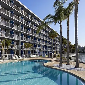 *** Hotel The Godfrey & United States